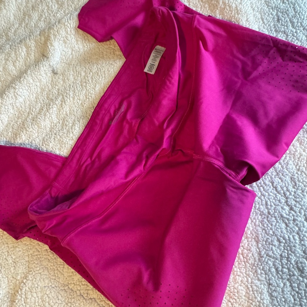 Athleta Pink Velocity 7/8 Leggings raw hem vented holes L